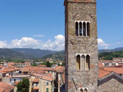 Bellissimo attico nel cuore del centro di Sarzana