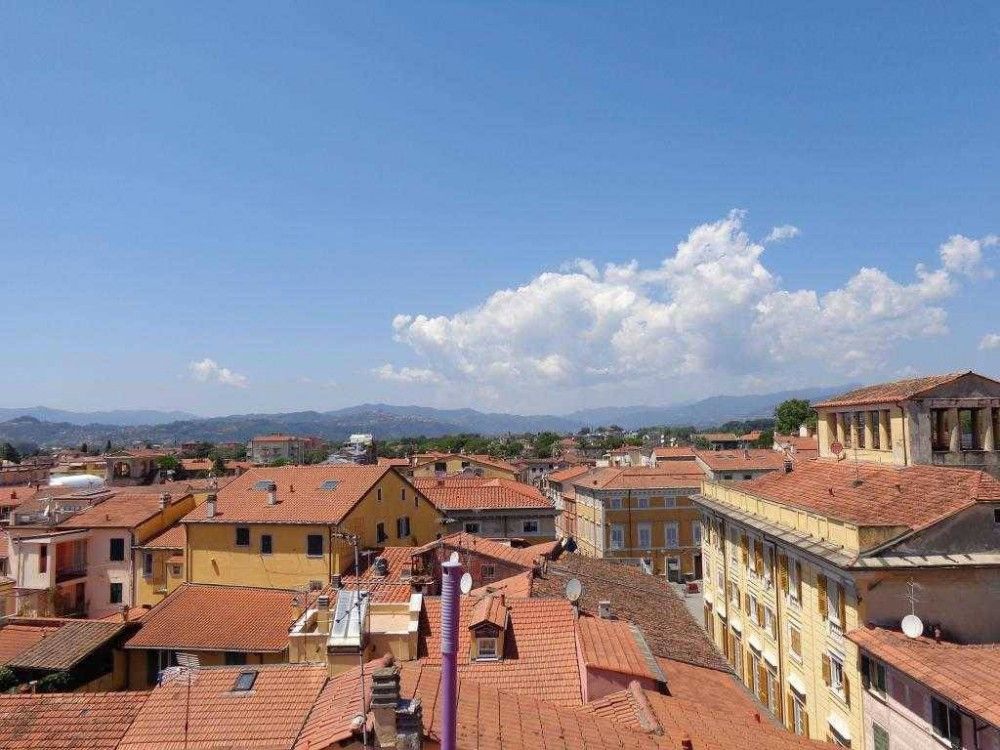 Bellissimo attico nel cuore del centro di Sarzana