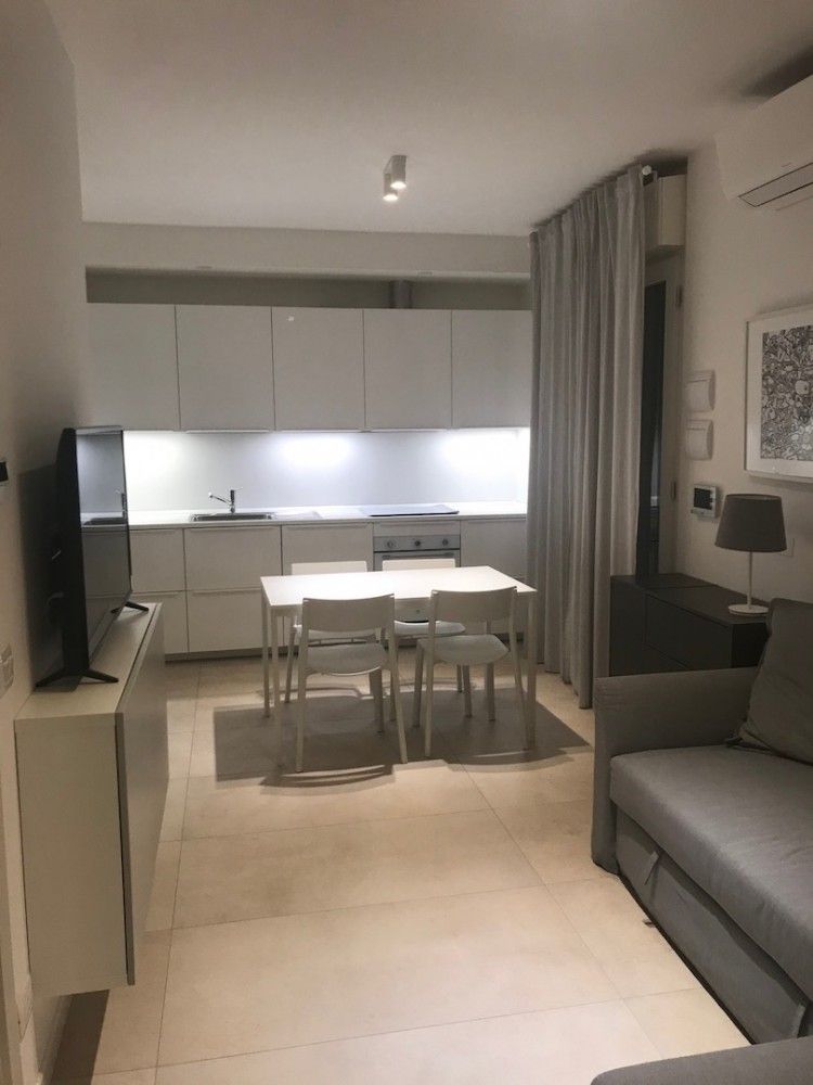 BILOCALE CON POSTO AUTO