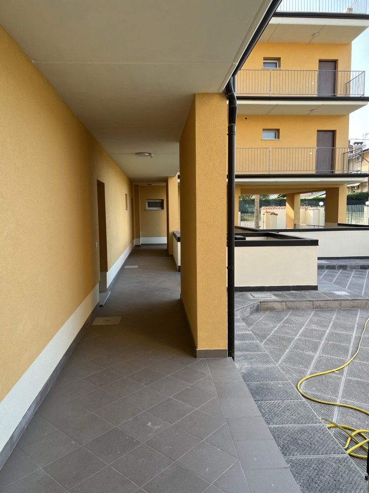 Caniparola nel verde in palazzina appena ultimata