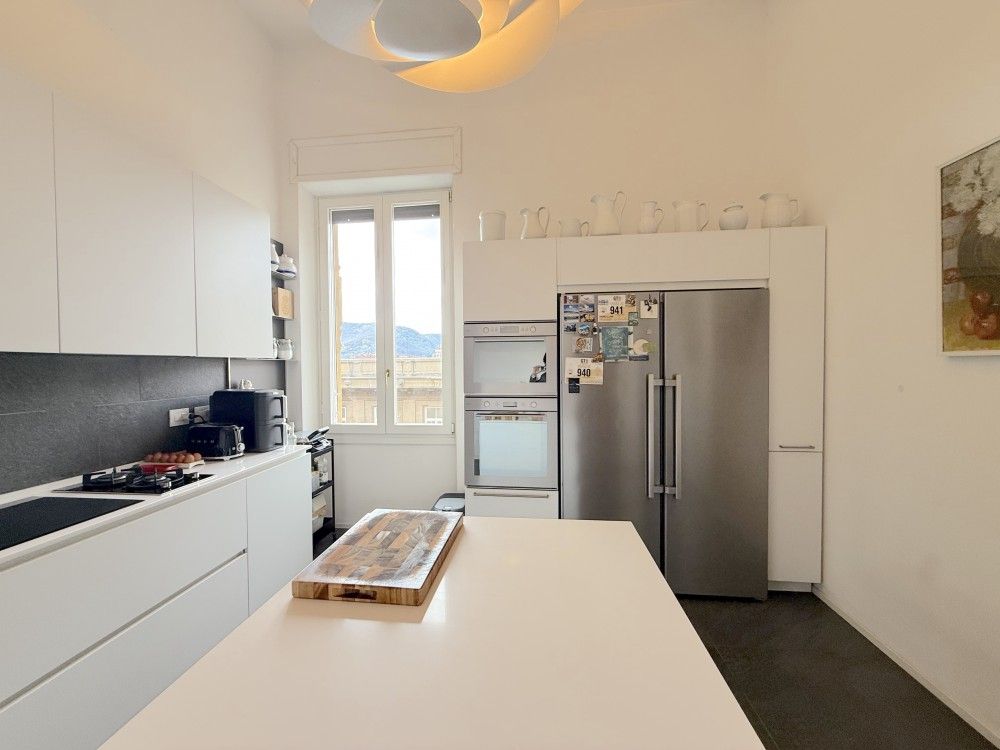 APPARTAMENTO PIAZZA VERDI CON RIFINITURE DI LUSSO