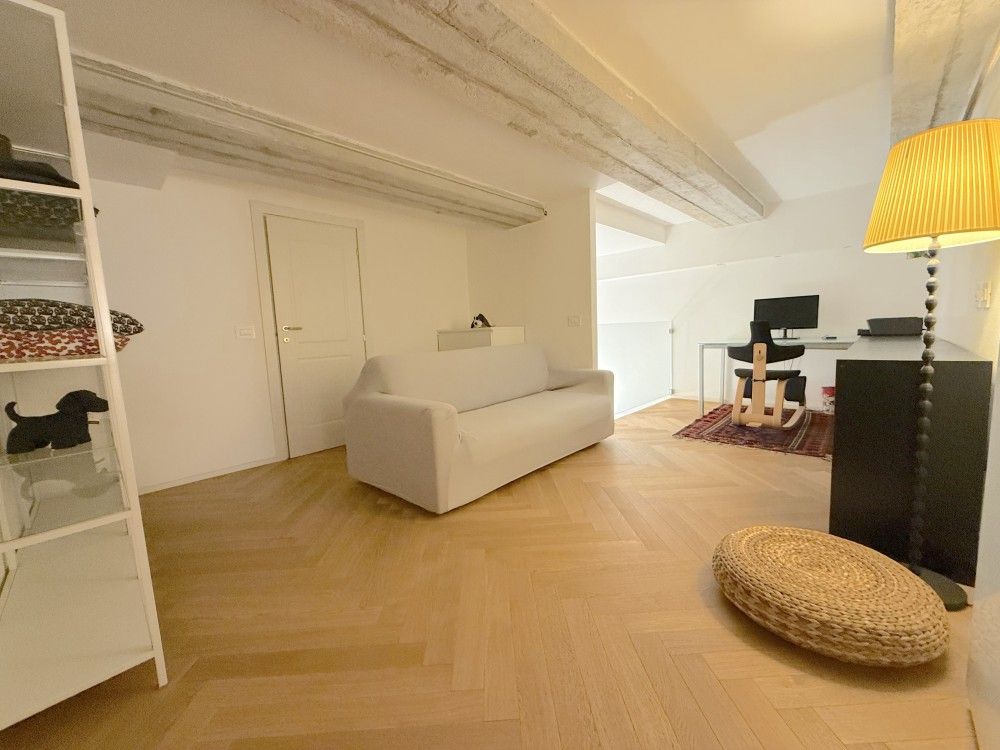 APPARTAMENTO PIAZZA VERDI CON RIFINITURE DI LUSSO