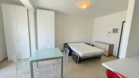 OPEN SPACE CON POSTO AUTO