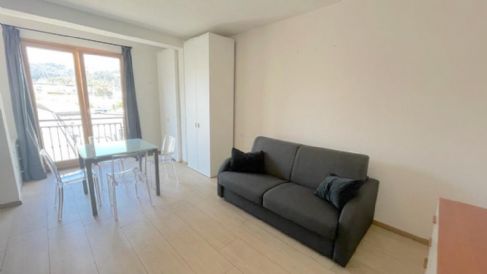 OPEN SPACE CON POSTO AUTO