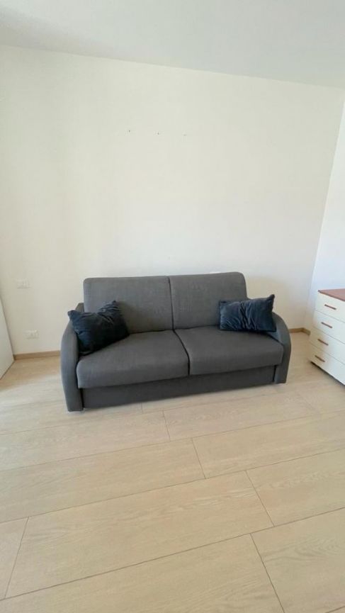 OPEN SPACE CON POSTO AUTO