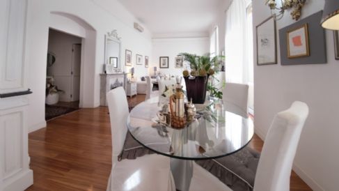 ELEGANTE APPARTAMENTO  IN CENTRO CITTA'