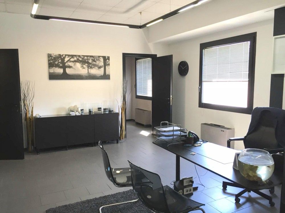 ufficio 150 mq zona retroportuale