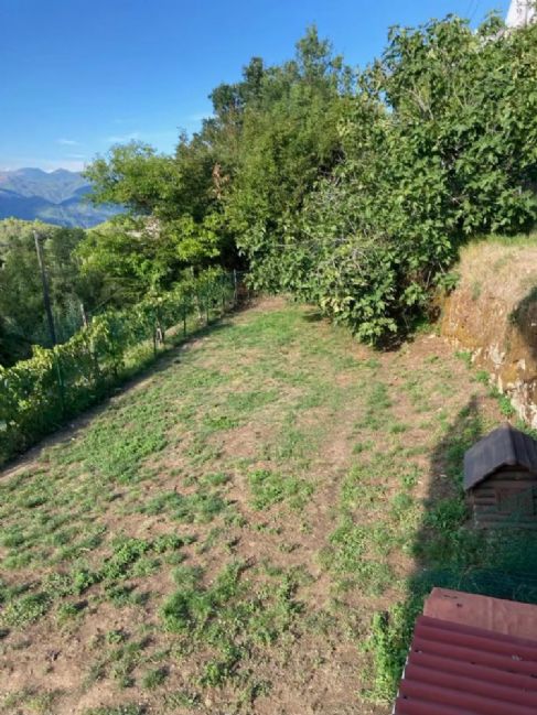 Vendesi Villino Indipendente con Terreno