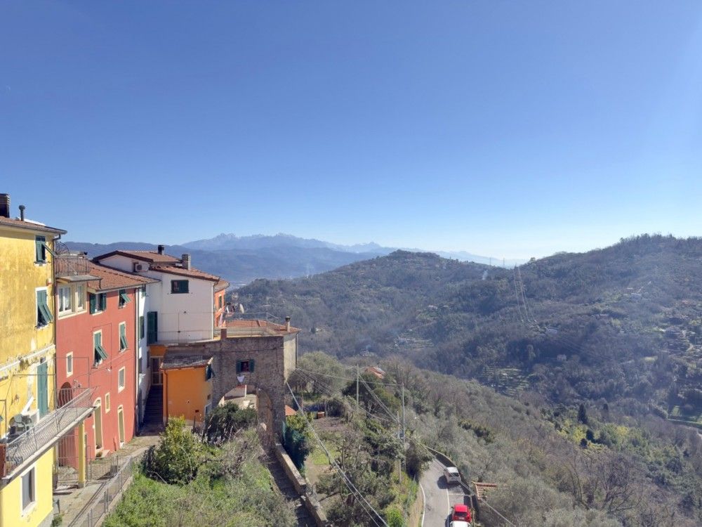 Appartamento a Valeriano con Vista Panoramica