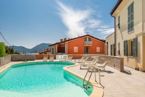DUPLEX CON TERRAZZA VISTA MARE E BOX