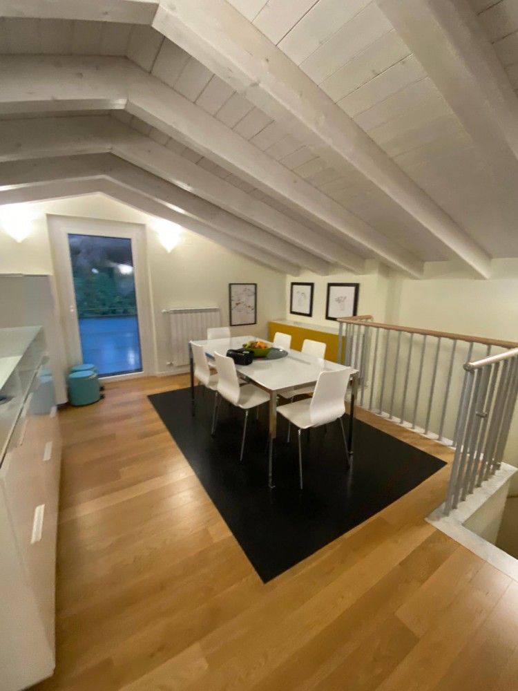 DUPLEX CON TERRAZZA VISTA MARE E BOX