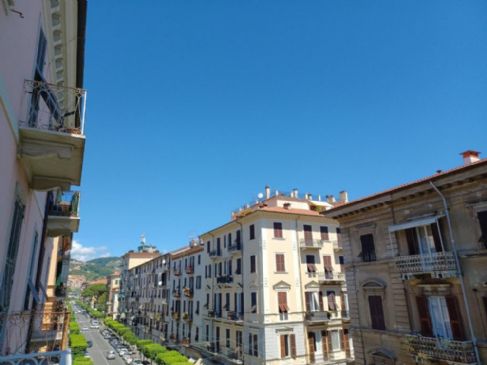 Fondo commerciale COrso Cavour