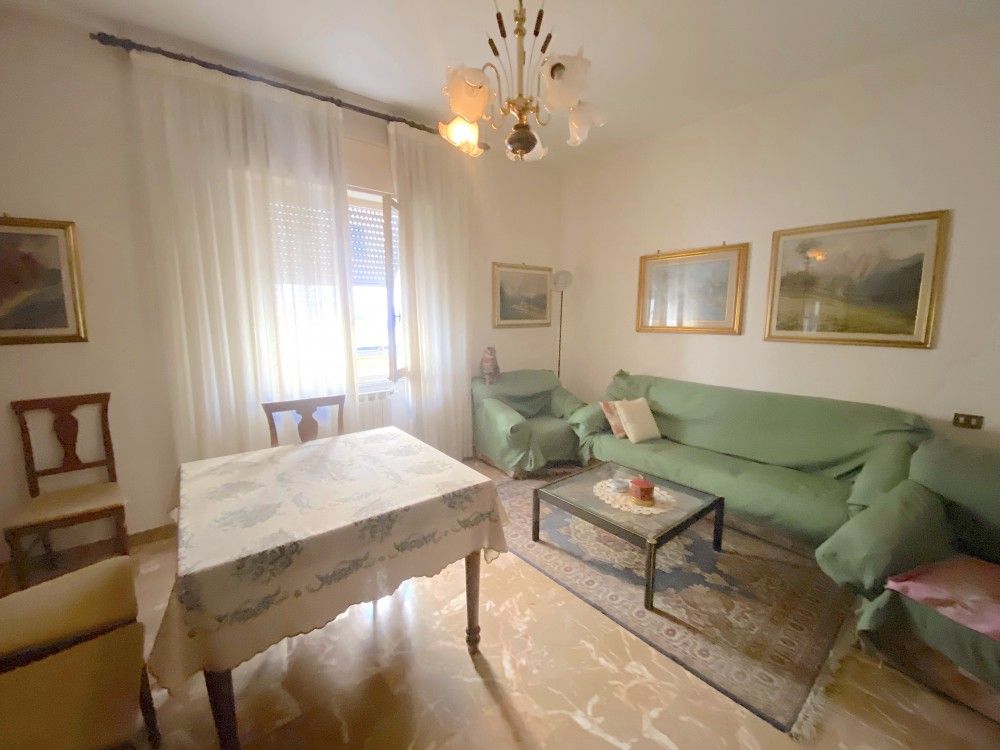 Mazzetta 5 vani in zona servita