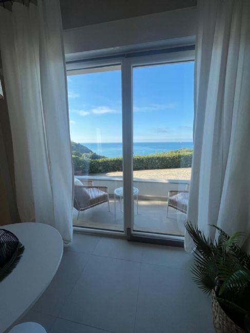 BILOCALE LERICI VISTA MARE