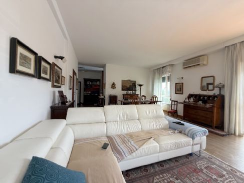 Elegante Appartamento Vista Mare.