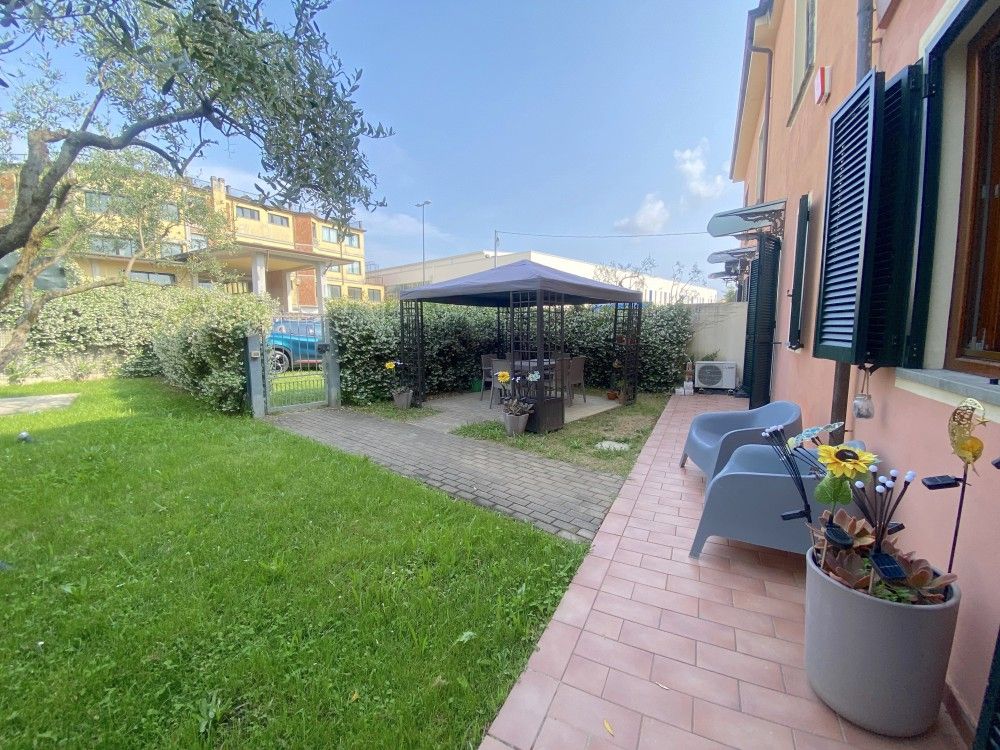 Il tuo angolo di tranquillità nel cuore di Sarzana