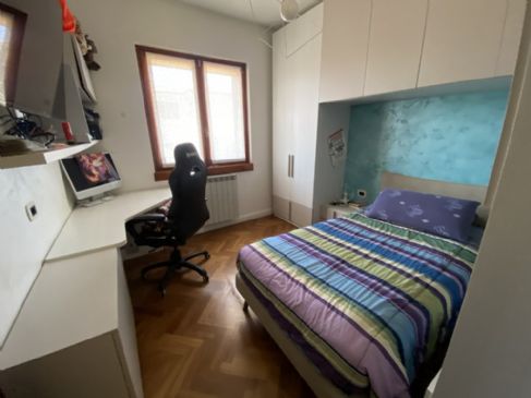 5 vani con giardino privato e doppio ingresso