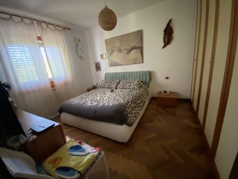5 vani con giardino privato e doppio ingresso