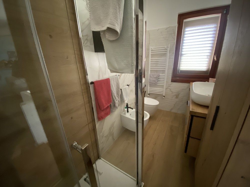 5 vani con giardino privato e doppio ingresso