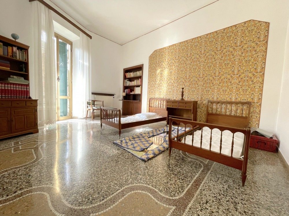 PALAZZO DI PRESTIGIO IN CENTRO STORICO