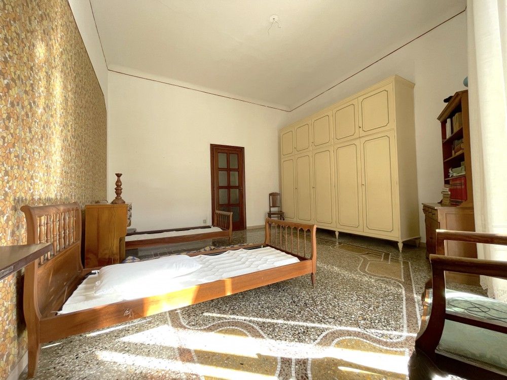 PALAZZO DI PRESTIGIO IN CENTRO STORICO