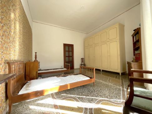 PALAZZO DI PRESTIGIO IN CENTRO STORICO