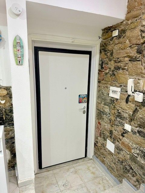 4 VANI RISTRUTTURATO ADIACENZA STAZIONE