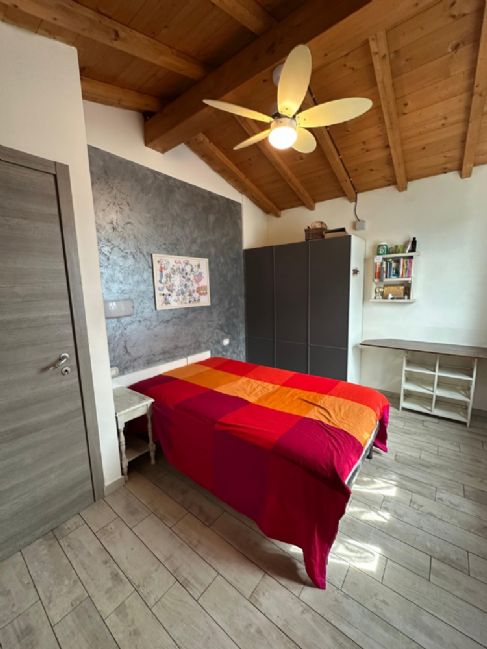 Villa Indipendente con Giardino Privato e Piscina