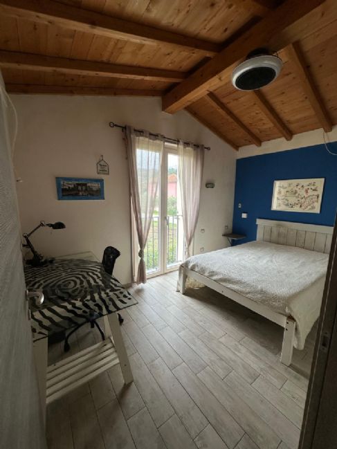 Villa Indipendente con Giardino Privato e Piscina