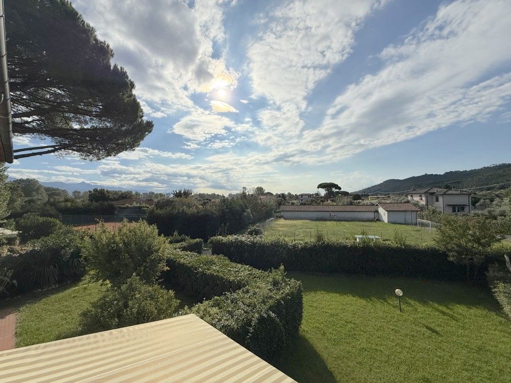 AMEGLIA APPARTAMENTO IN RESIDENCE