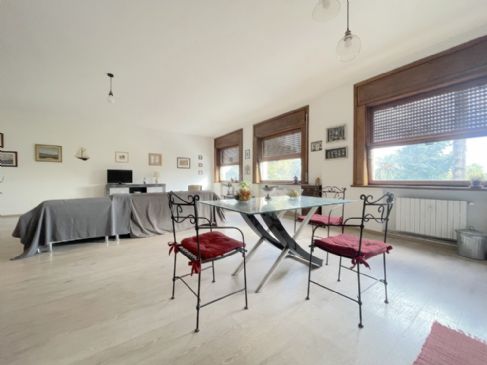 APPARTAMENTO SIGNORILE RISTRUTTURATO – ZONA GIARDI