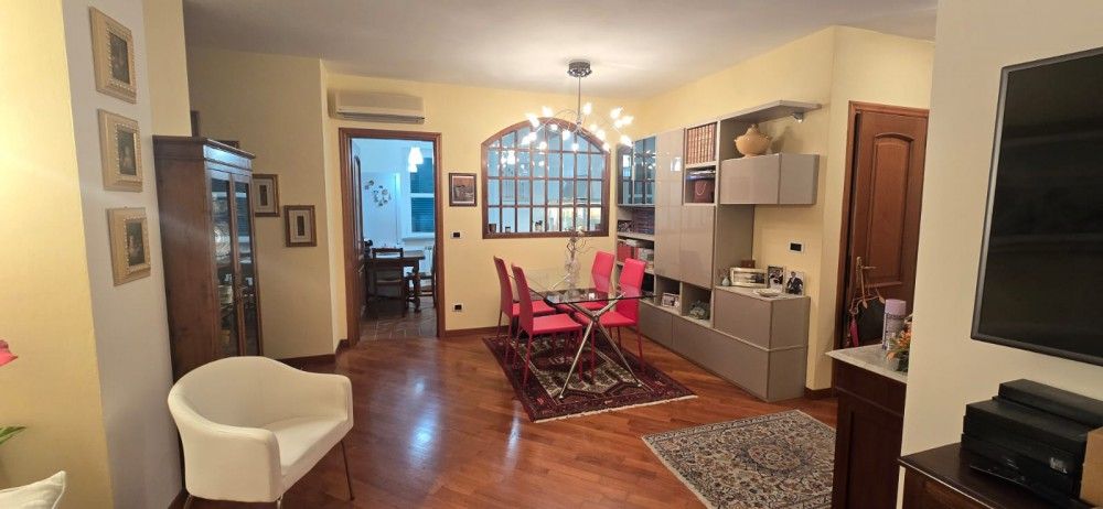 Sarzanello  Appartamento primo ed ultimo piano