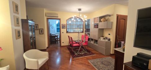 Sarzanello  Appartamento primo ed ultimo piano